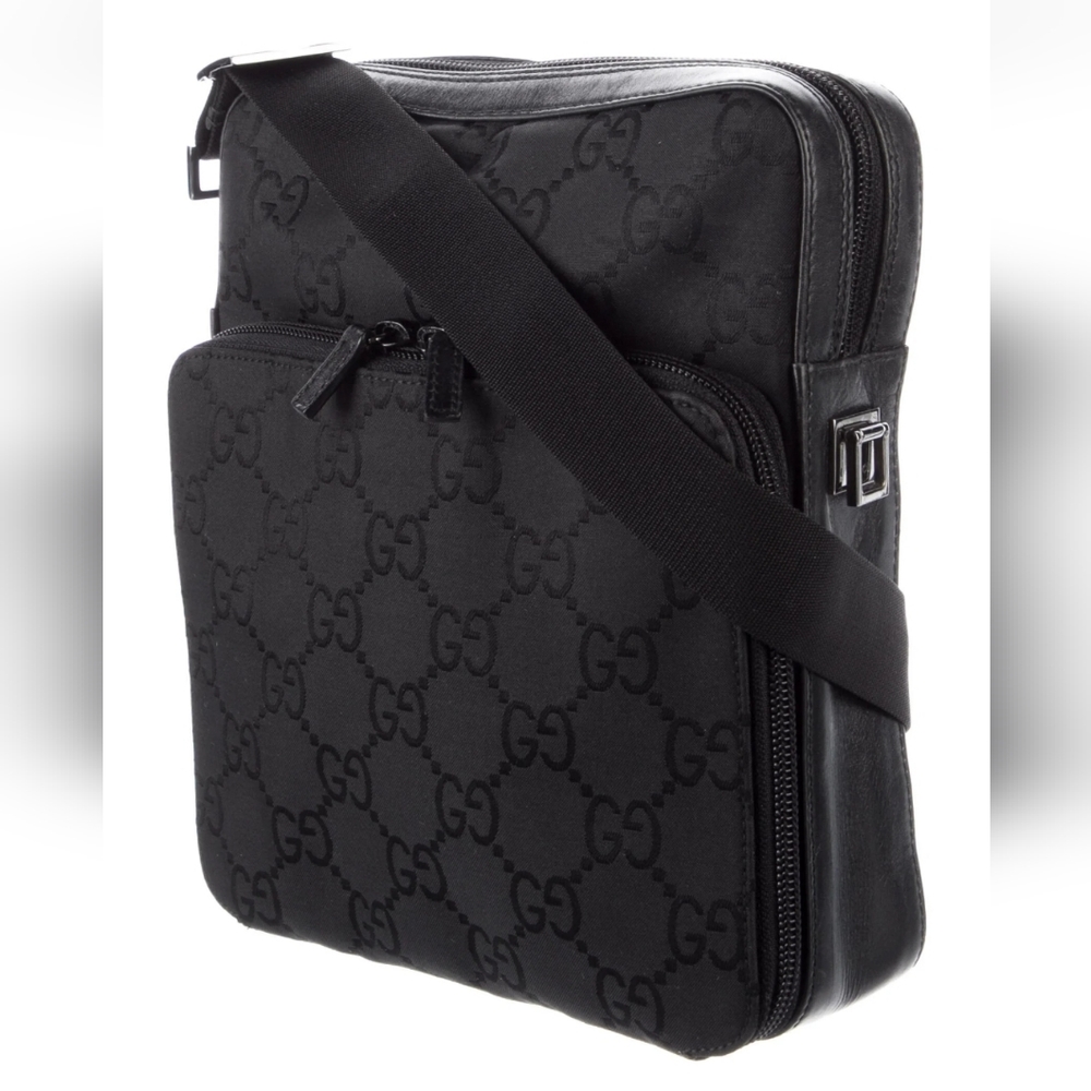❤️Gucci Vintage GG Nylon Shoulder Bag